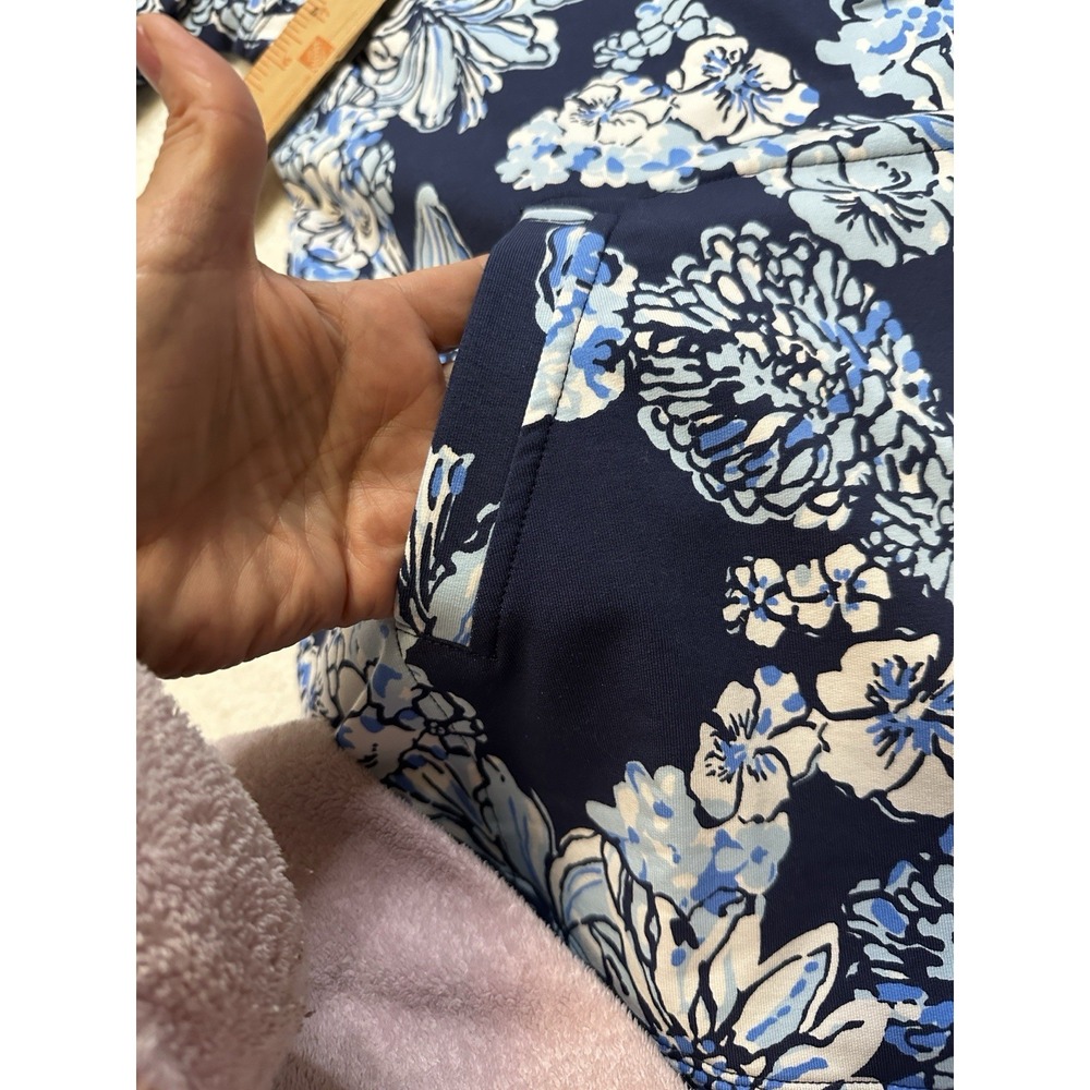 Lilly Pulitzer Women's L UPF 50 Skipper‎ Popover Low Tide Navy Bouquet All Day - Picture 4 of 6